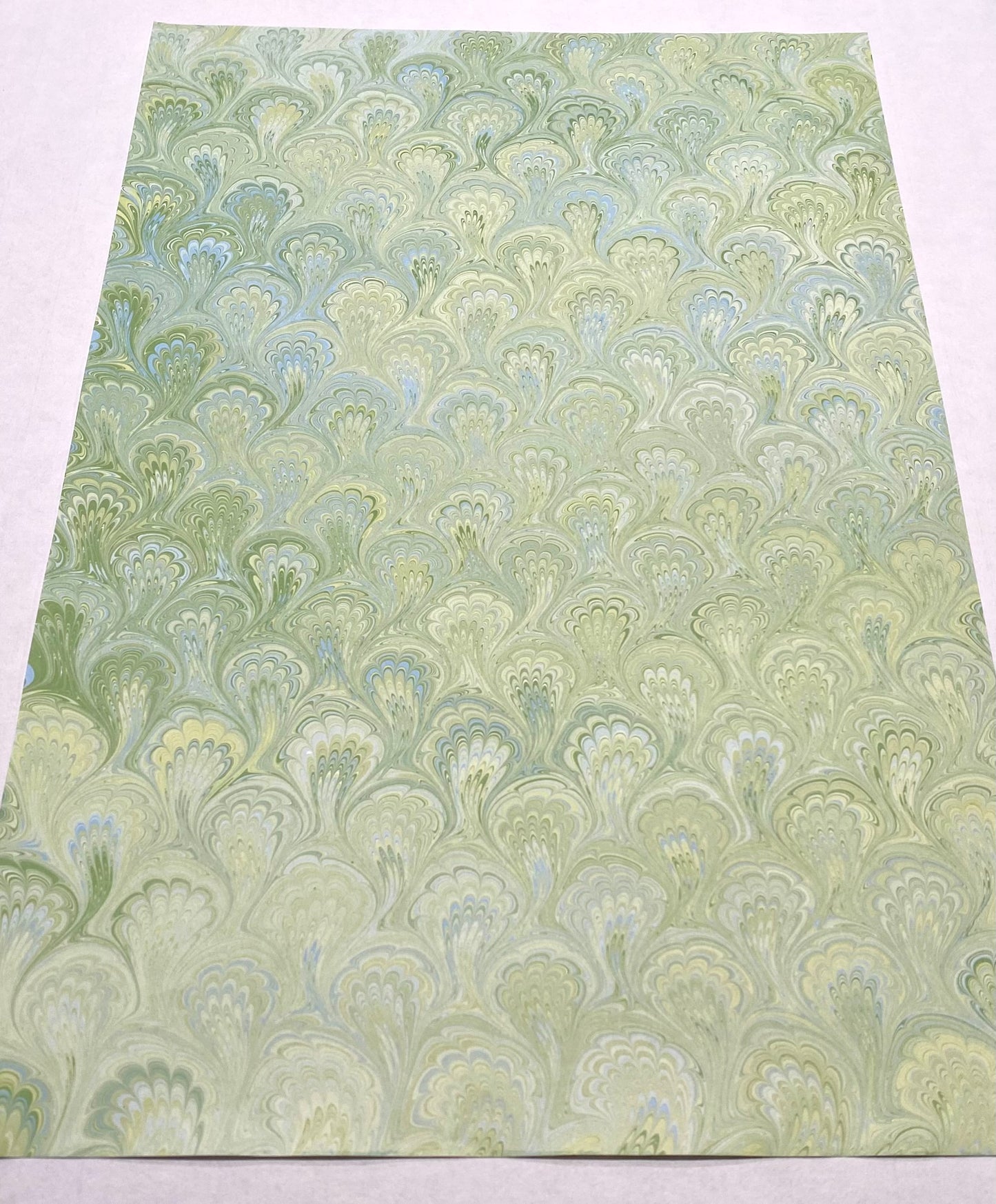 Half-Sheet Hand-Marbled Paper P095H