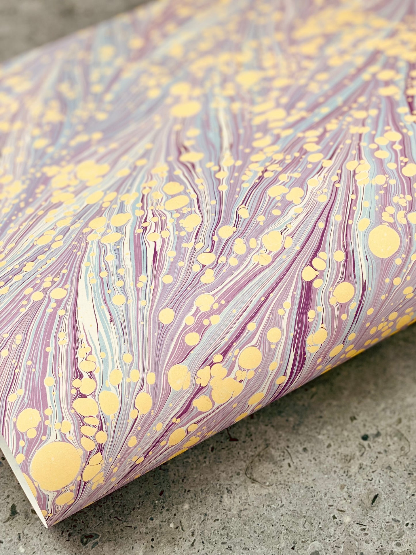 Half-Sheet Hand-Marbled Paper P082H