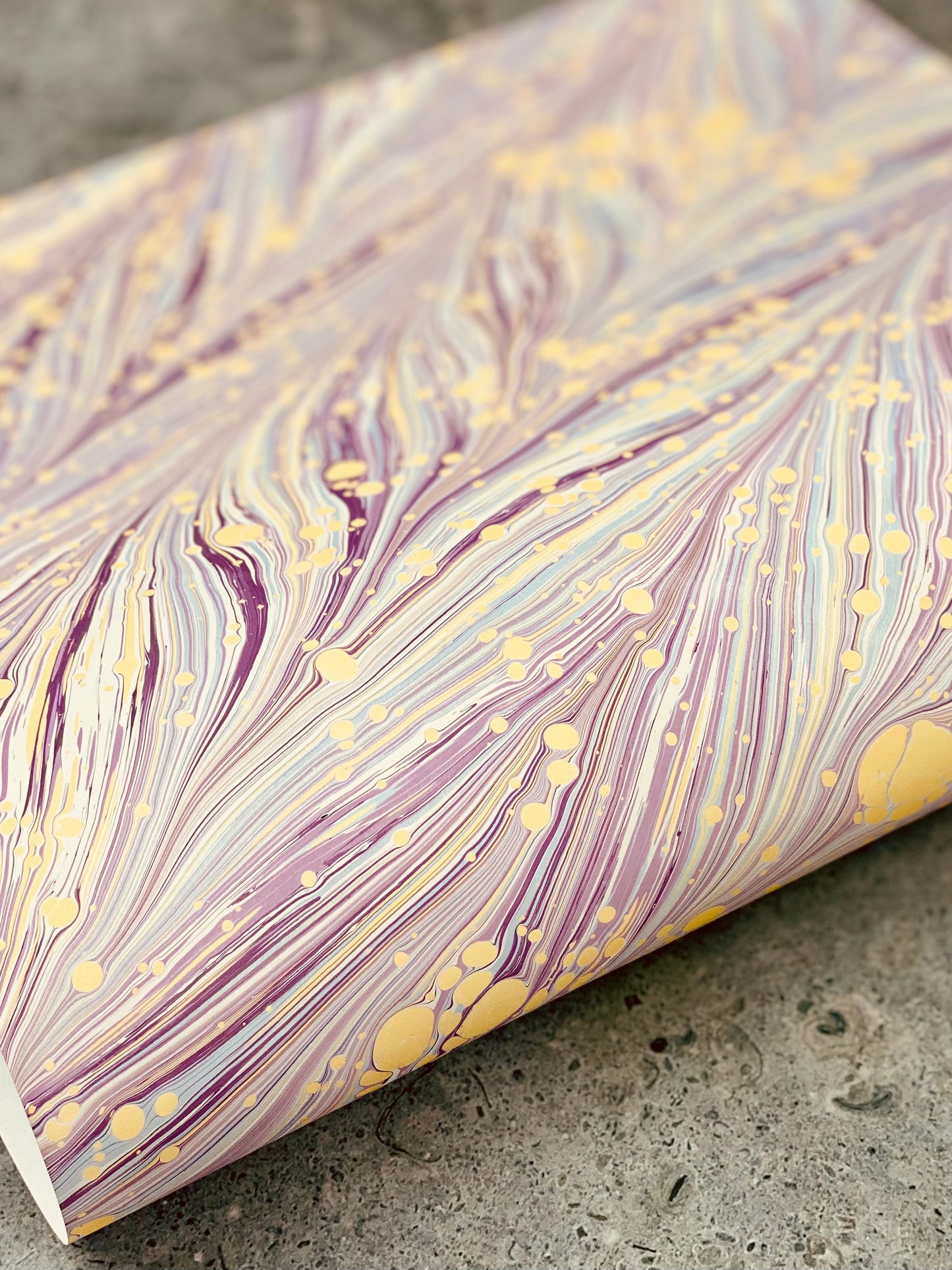 Half-Sheet Hand-Marbled Paper P080H