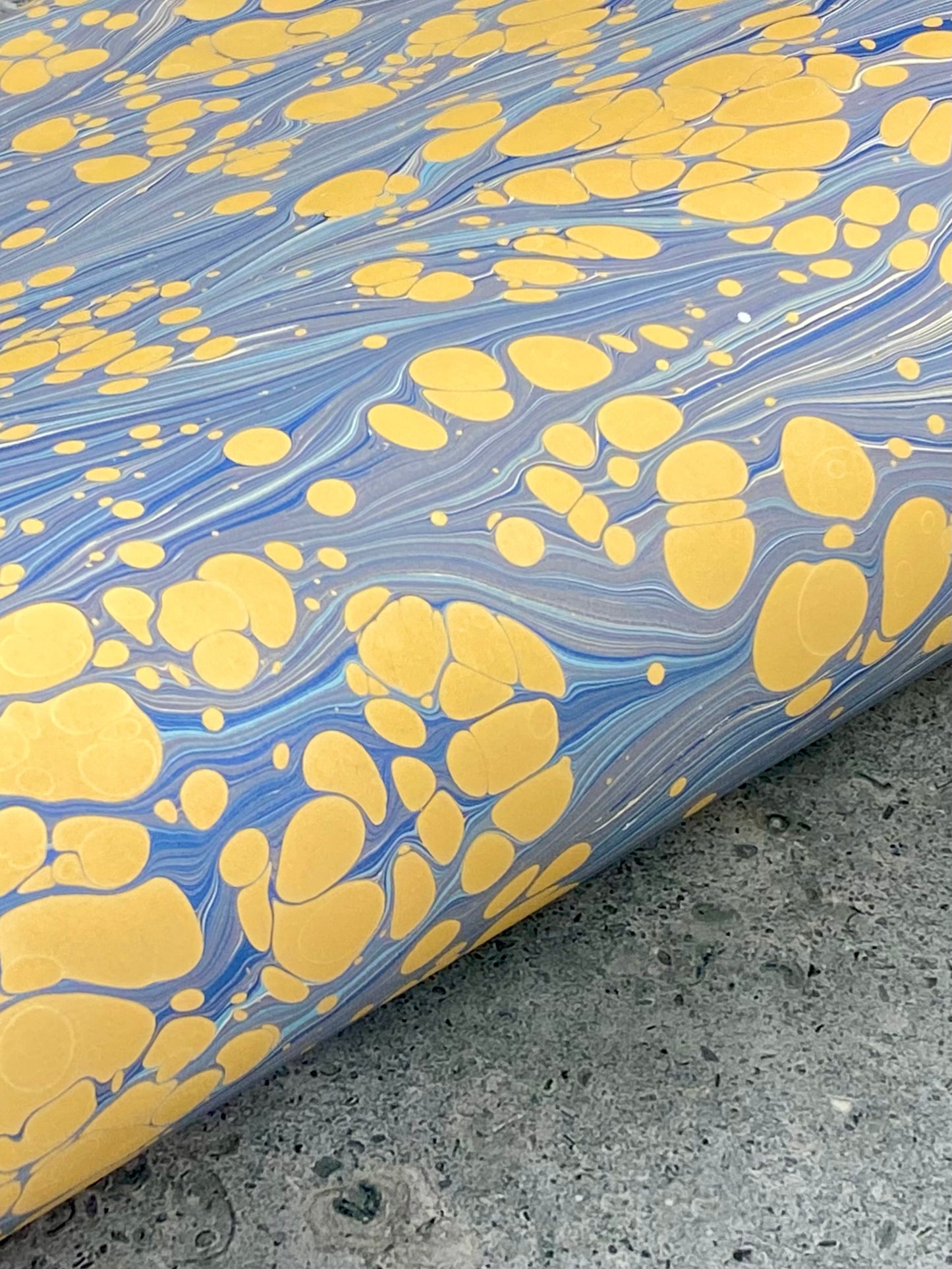Half-Sheet Hand-Marbled Paper P105H
